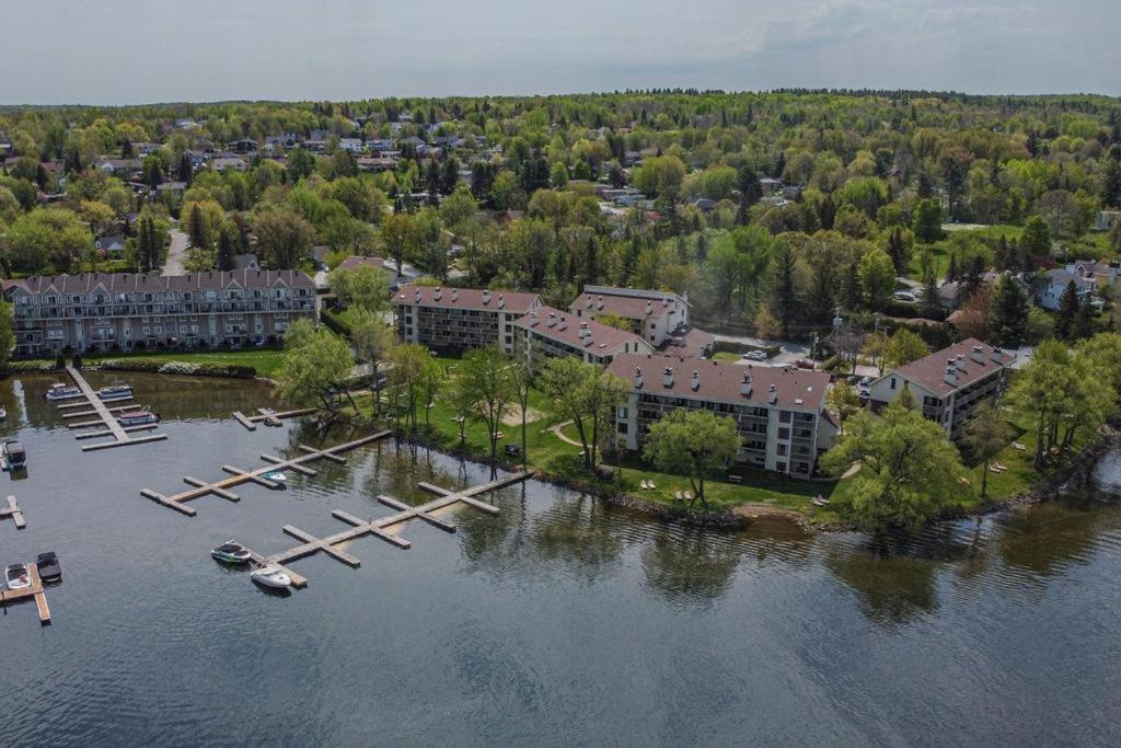 O'Berge Du Village C304 - Bord De L'Eau Magog Esterno foto